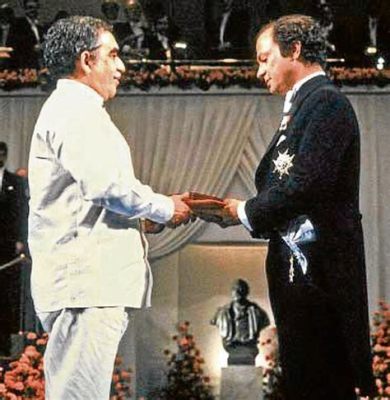  Thử Nghiệm Vận May: Giải Nobel Văn Học Cho García Márquez & Những Làn Sóng Văng Tới Toàn Thế Giới