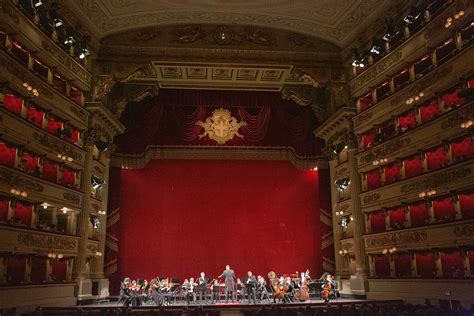 Tháng Bảy Táo bạo của Teatro alla Scala: Một Cơn Sóng Xanh và Phục Sinh Cho Nghệ Thuật Ý